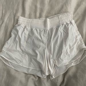 Lululemon hotty hot high rise short